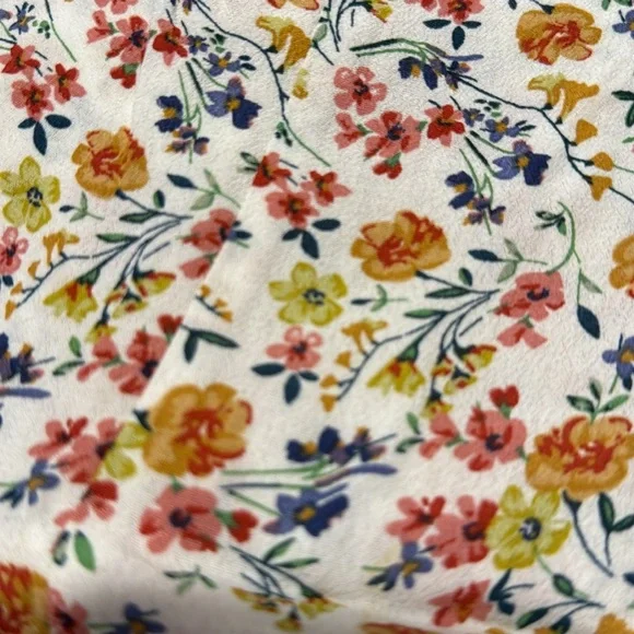 🌸LOWEST PRICE🌸Flynn Skye Floral Crop top - Picture 5 of 8